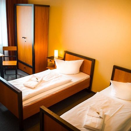 Haus Des Volkes - Das Bauhaushotel Probstzella Екстериор снимка
