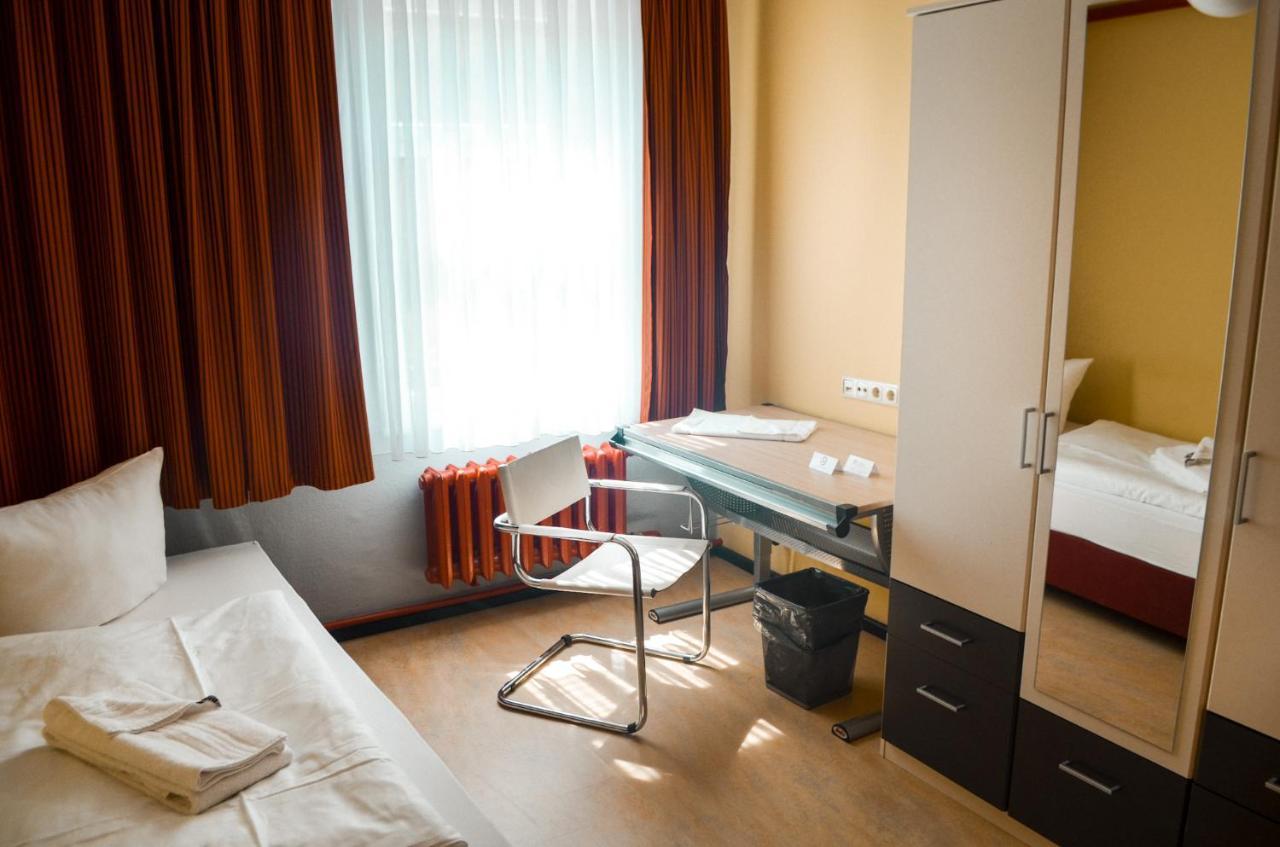 Haus Des Volkes - Das Bauhaushotel Probstzella Екстериор снимка