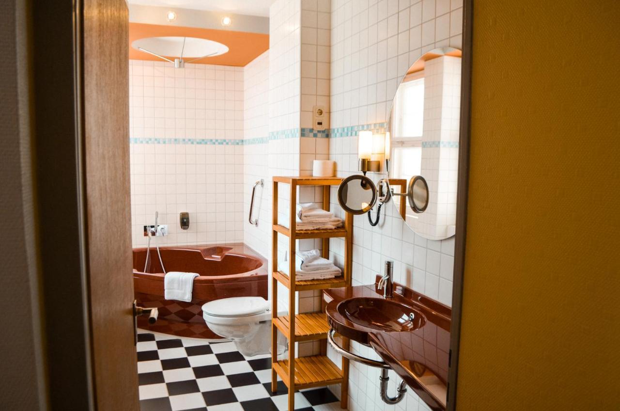 Haus Des Volkes - Das Bauhaushotel Probstzella Екстериор снимка
