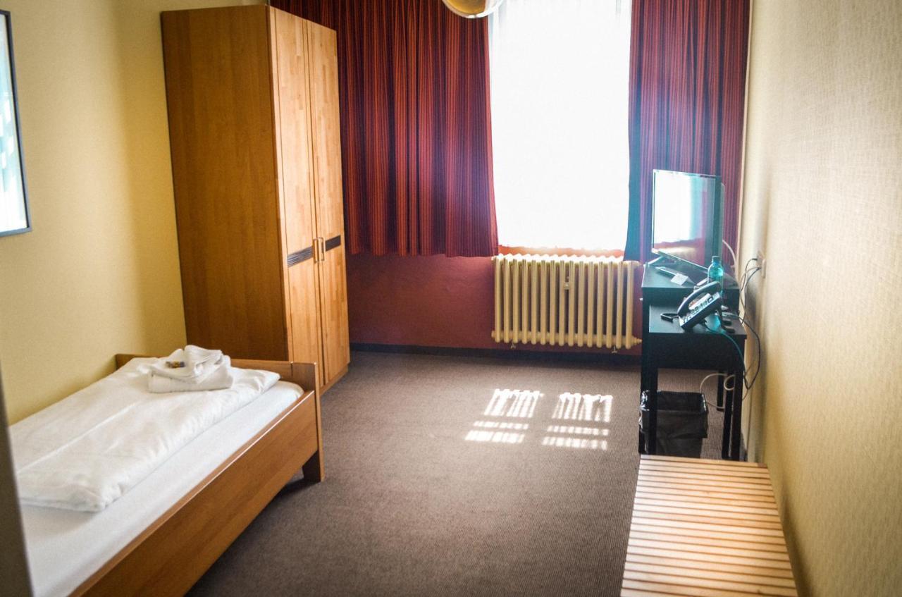 Haus Des Volkes - Das Bauhaushotel Probstzella Екстериор снимка