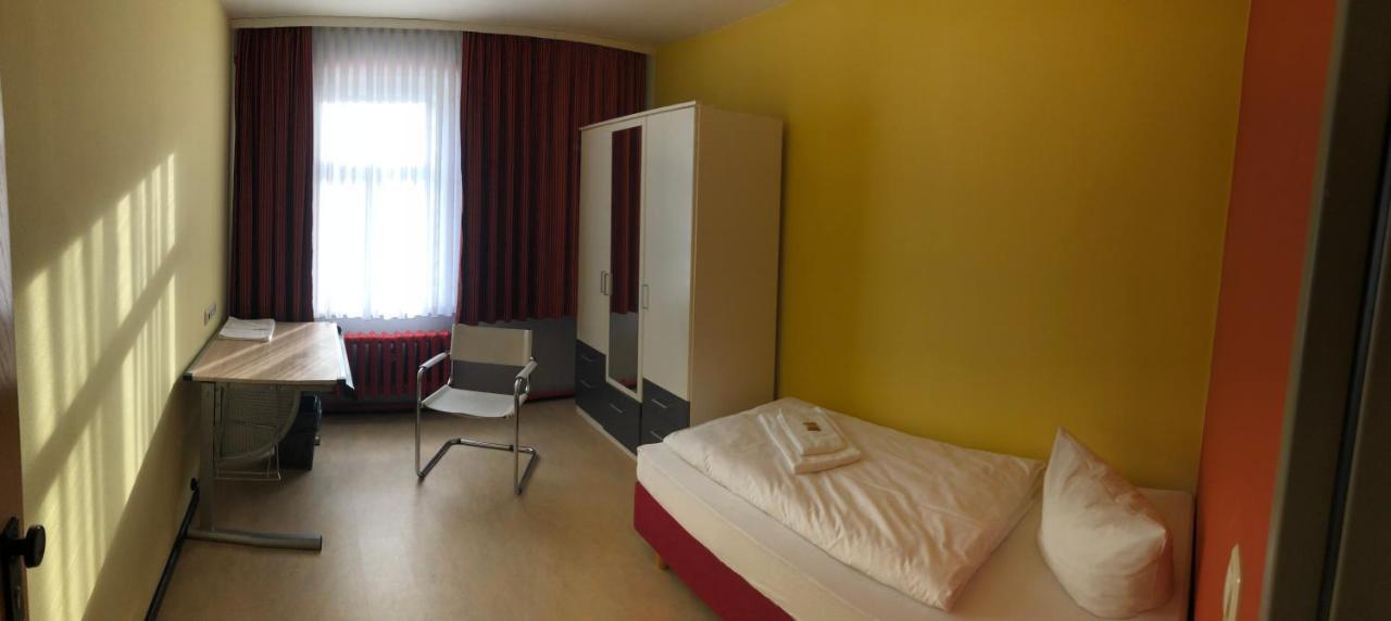 Haus Des Volkes - Das Bauhaushotel Probstzella Екстериор снимка