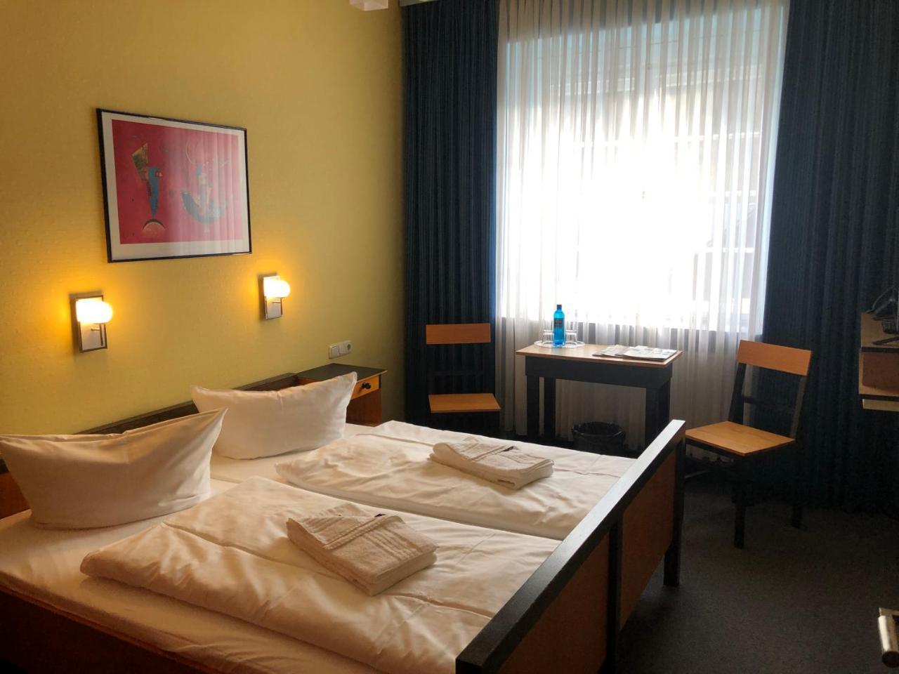 Haus Des Volkes - Das Bauhaushotel Probstzella Екстериор снимка
