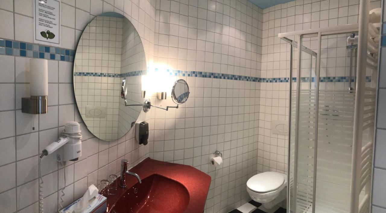 Haus Des Volkes - Das Bauhaushotel Probstzella Екстериор снимка