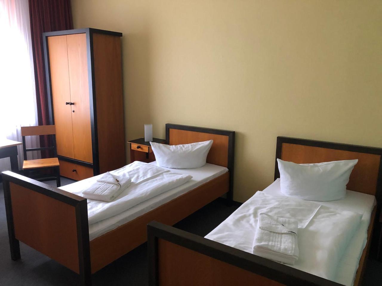Haus Des Volkes - Das Bauhaushotel Probstzella Екстериор снимка