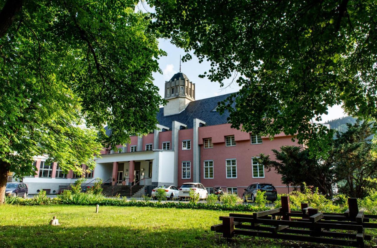 Haus Des Volkes - Das Bauhaushotel Probstzella Екстериор снимка