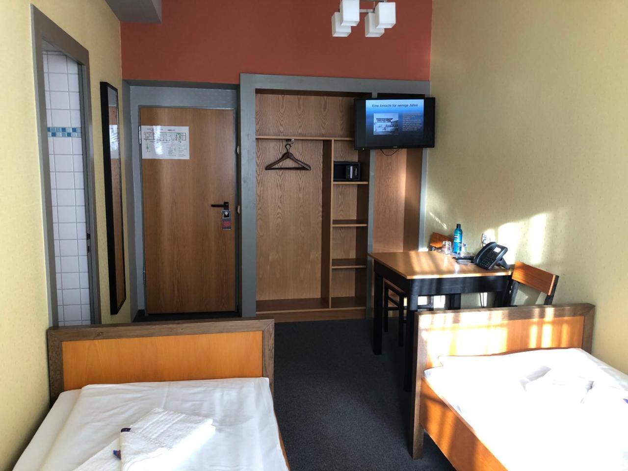 Haus Des Volkes - Das Bauhaushotel Probstzella Екстериор снимка