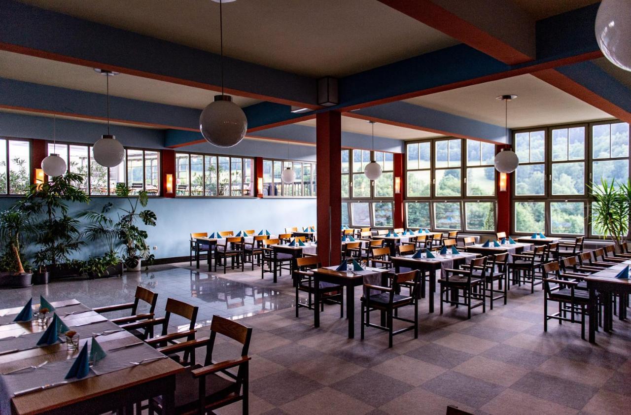 Haus Des Volkes - Das Bauhaushotel Probstzella Екстериор снимка